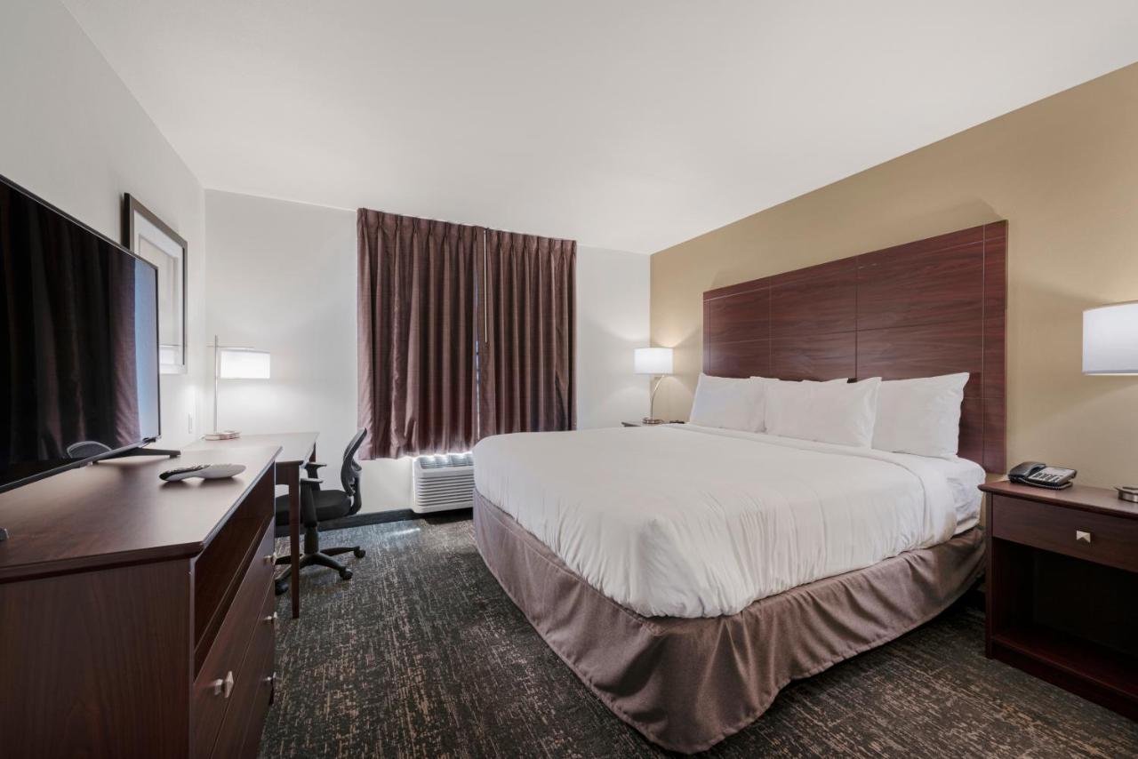Cobblestone Hotel & Suites - Urbana Buitenkant foto