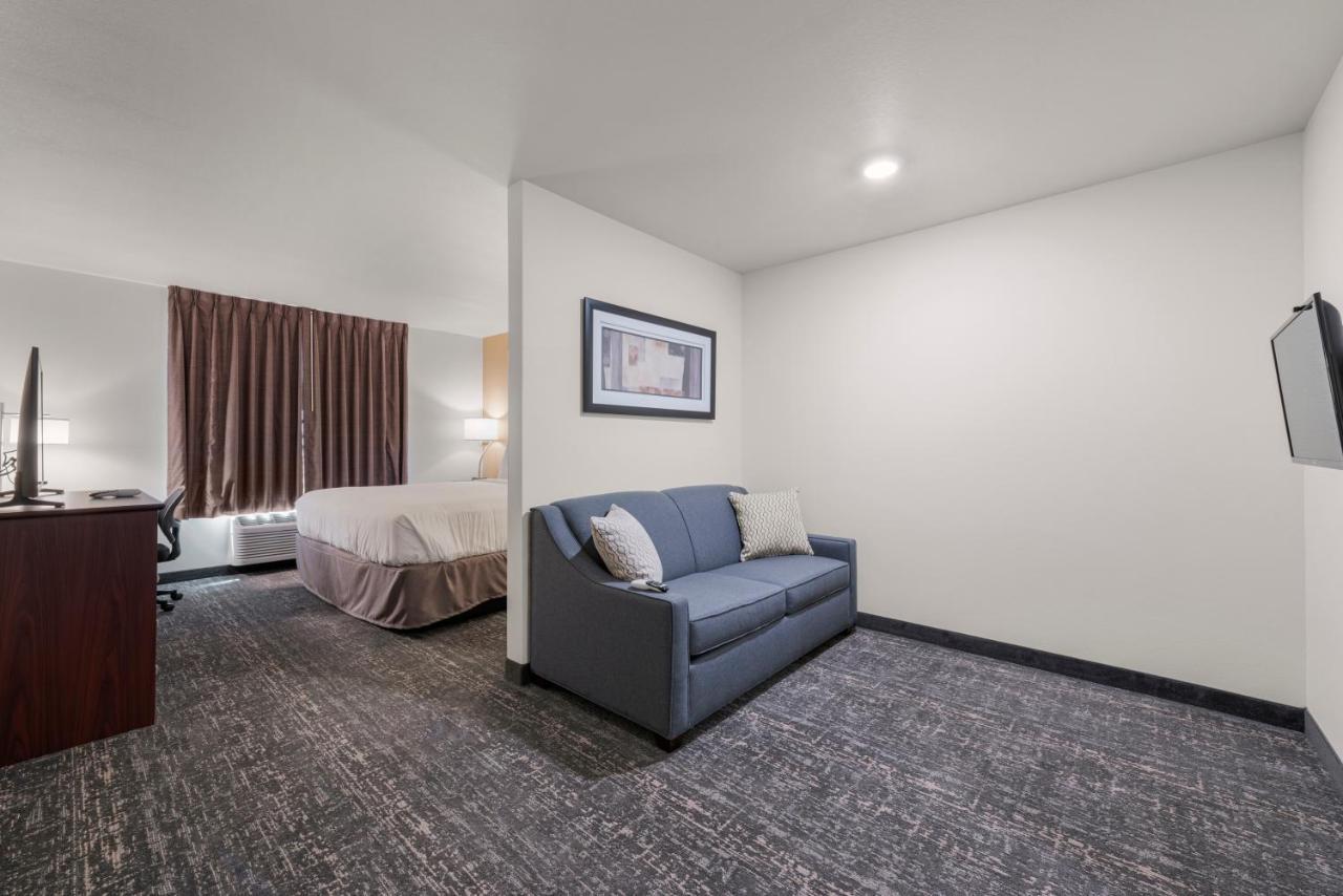 Cobblestone Hotel & Suites - Urbana Buitenkant foto
